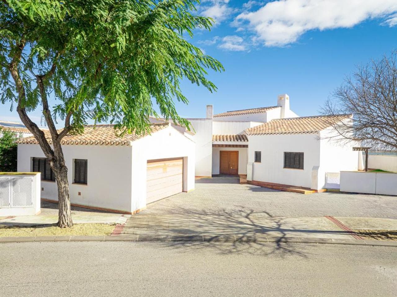 5 bed Detached Villa in El Valle Golf Resort - 12
