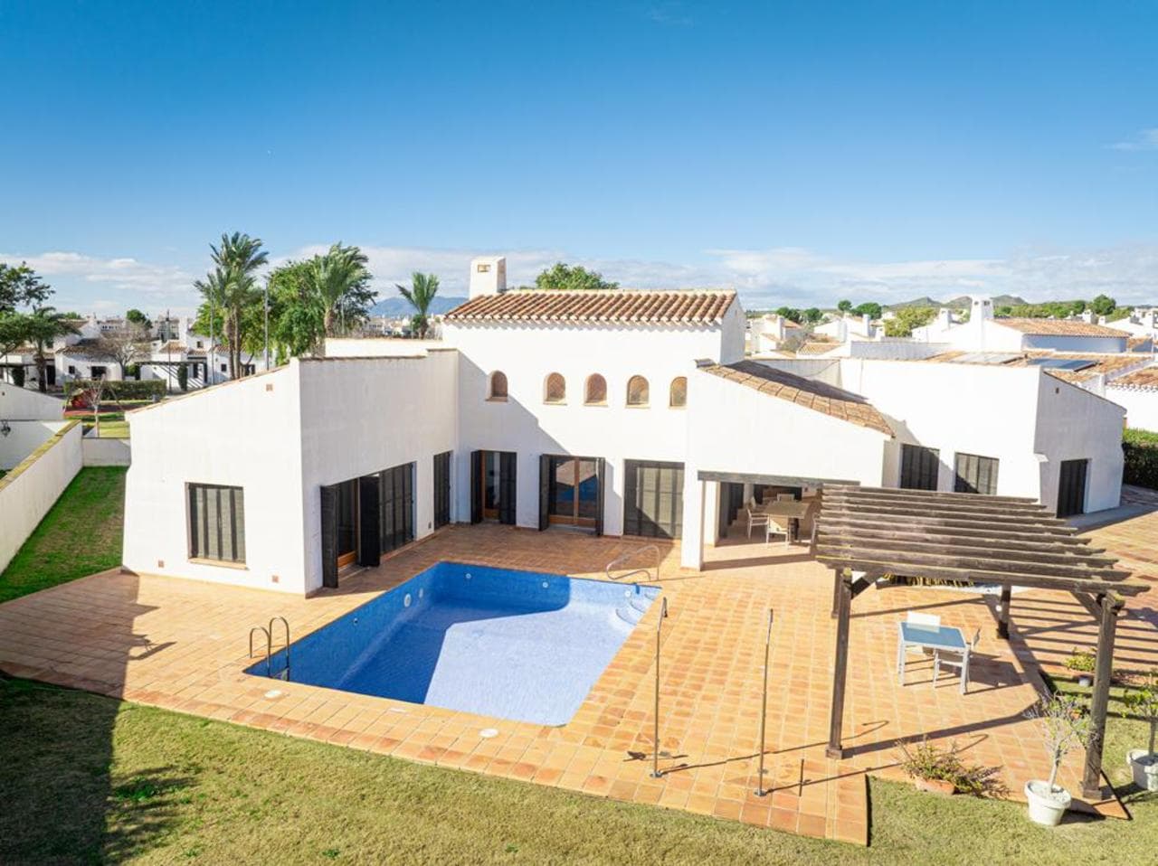 5 bed Detached Villa in El Valle Golf Resort - 14