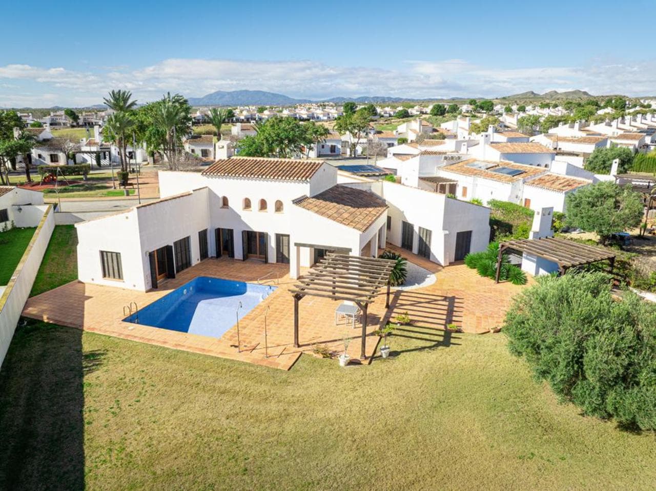 5 bed Detached Villa in El Valle Golf Resort - 15