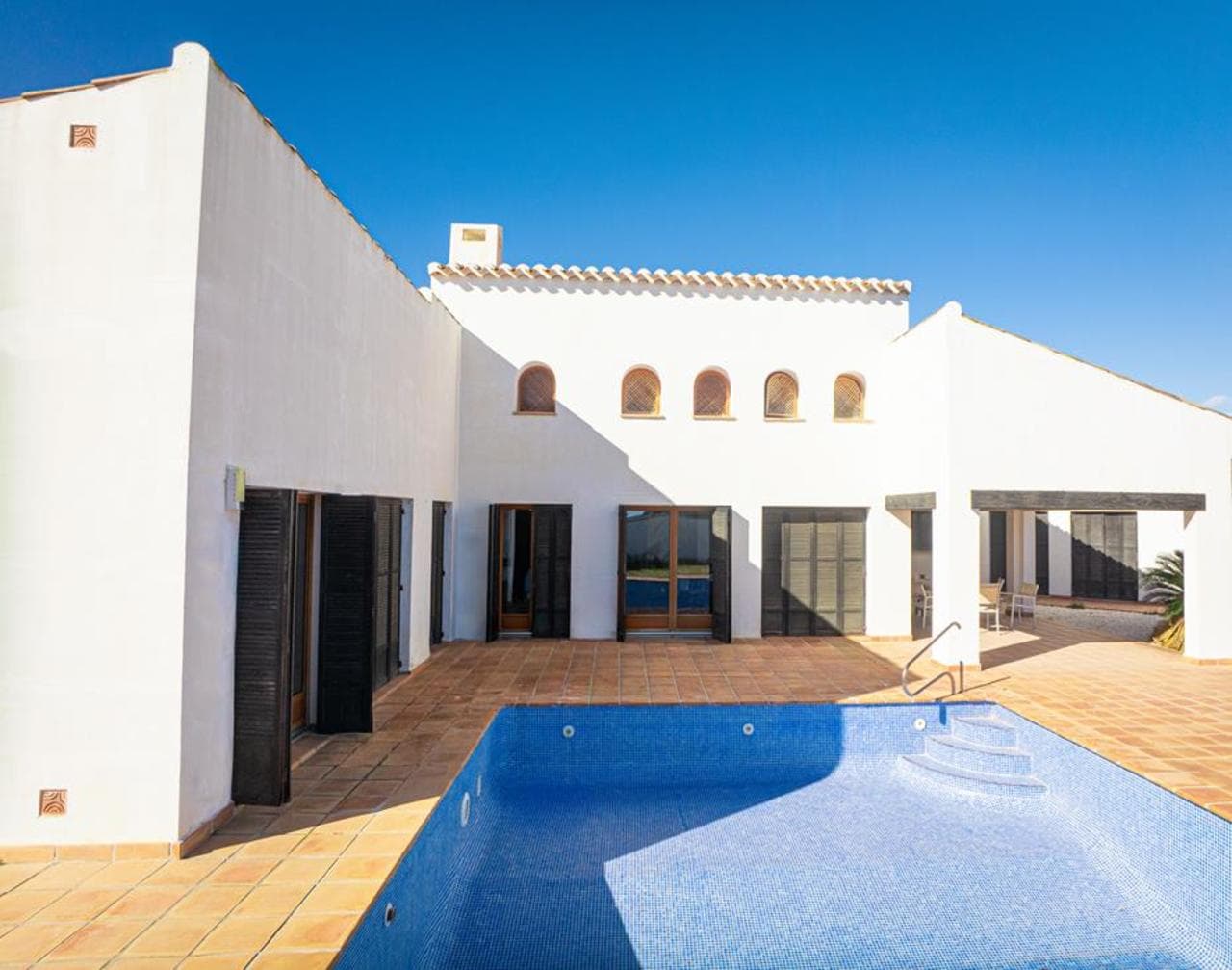 5 bed Detached Villa in El Valle Golf Resort - 17
