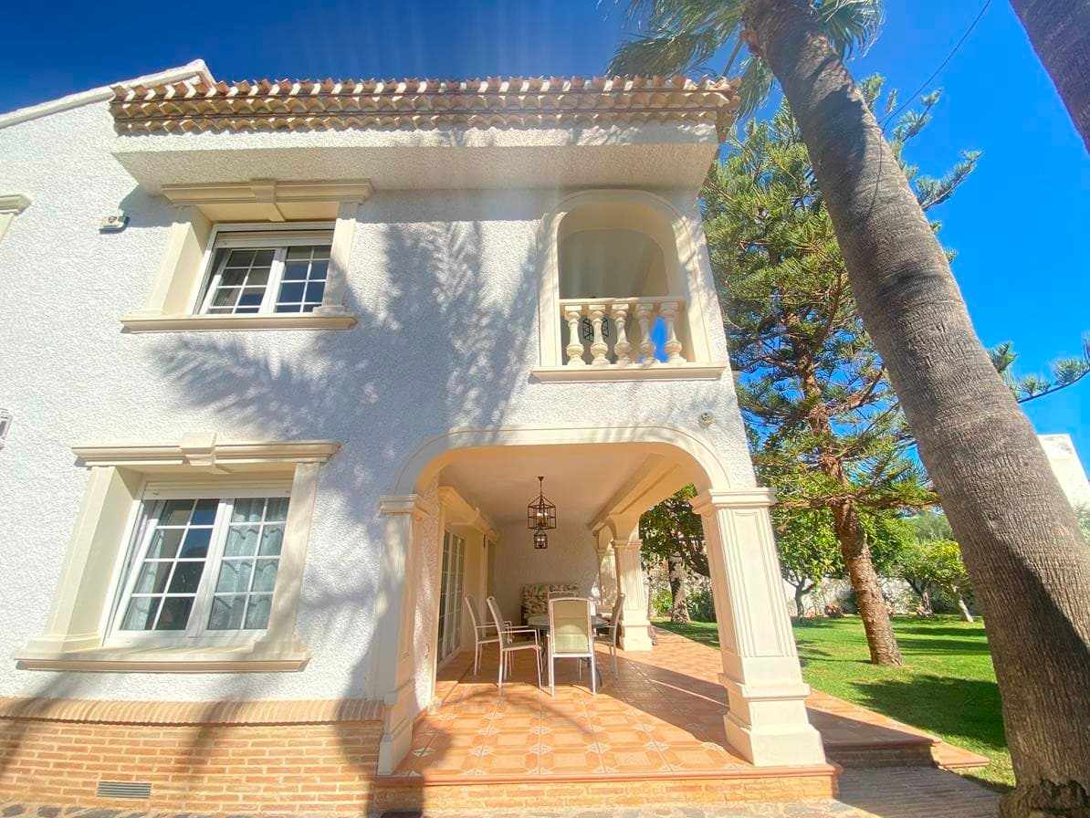 Villa - Chalet de 8 dormitorios en Cabo Roig - 23