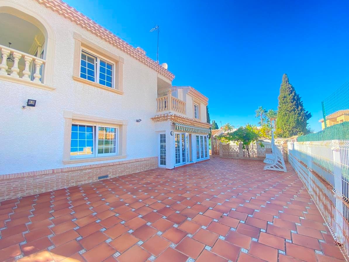 Villa - Chalet de 8 dormitorios en Cabo Roig - 25