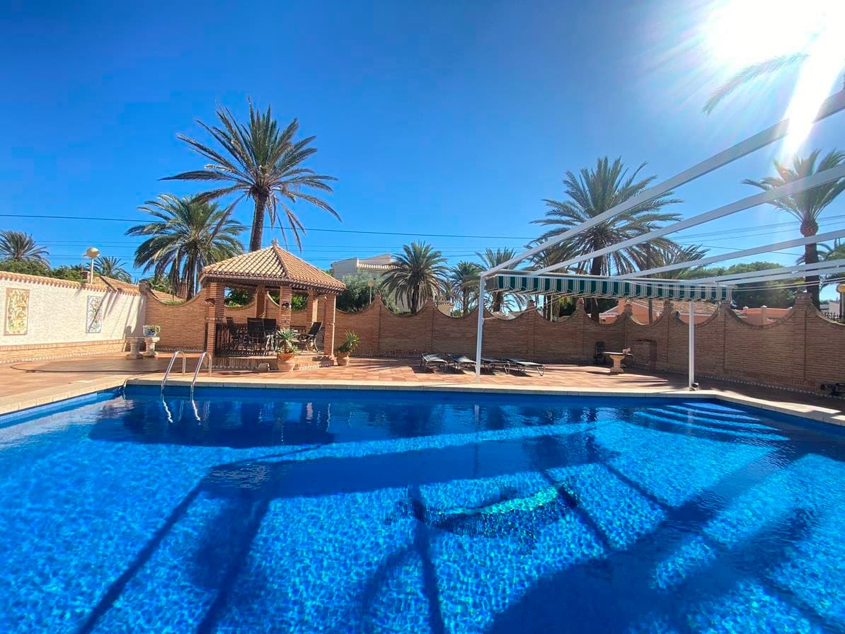 Villa - Chalet de 8 dormitorios en Cabo Roig - 20