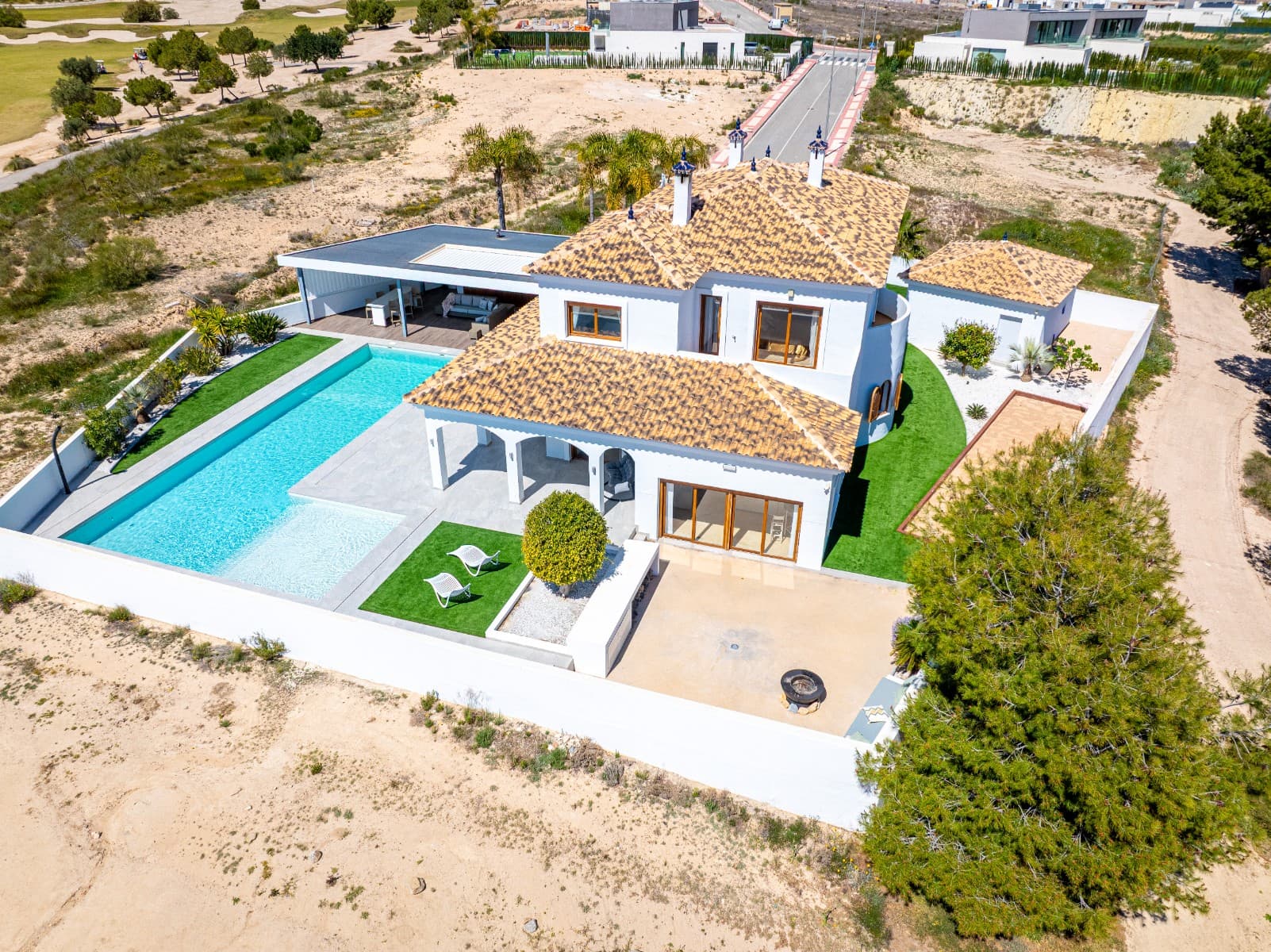 Vrijstaande Villa met 4 slaapkamers in Altaona Golf and Country Village - 7