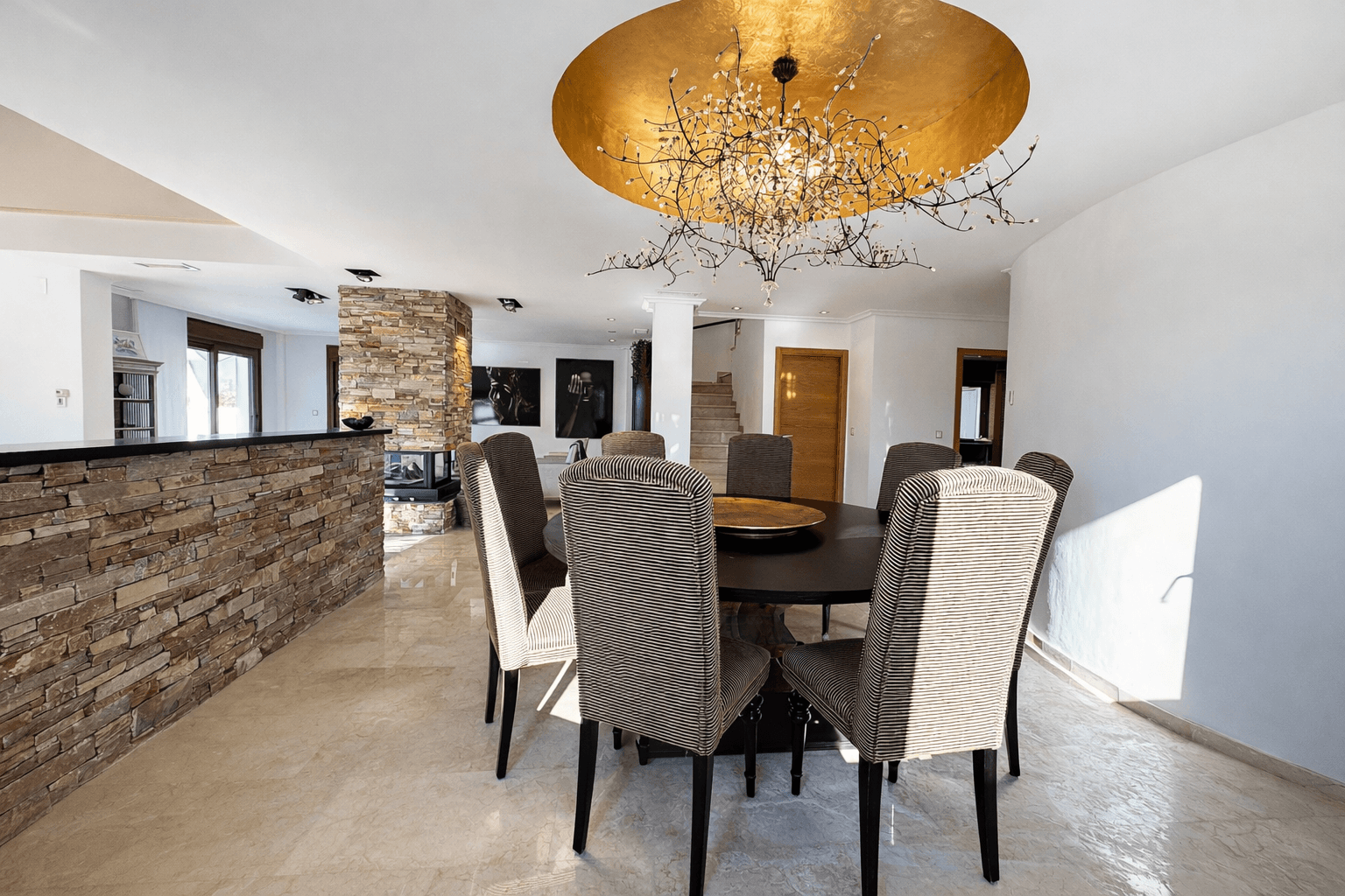 Vrijstaande Villa met 4 slaapkamers in Altaona Golf and Country Village - 16