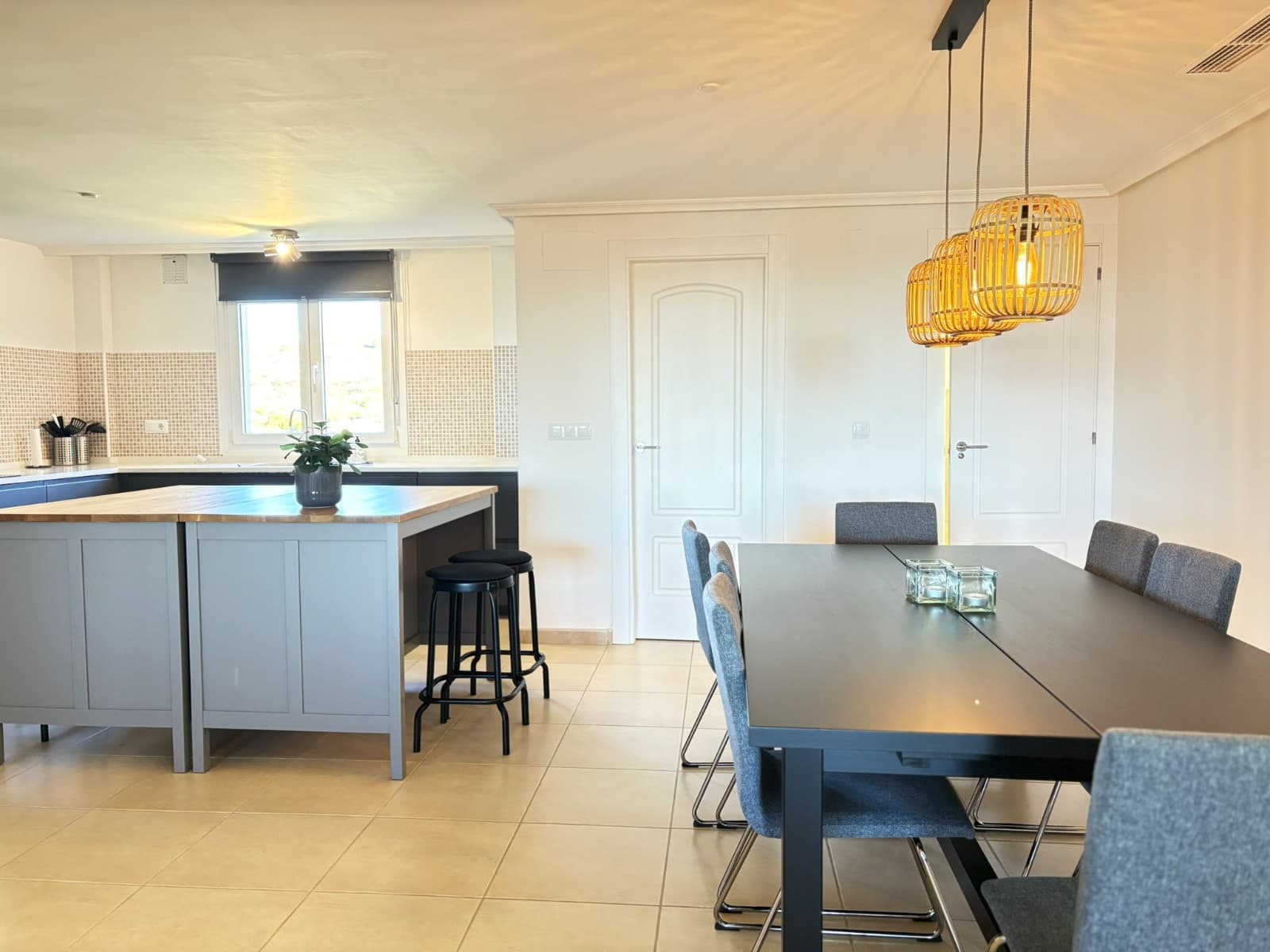 3 bed Middle Floor Apartment in Altaona Golf and Country Village - 8