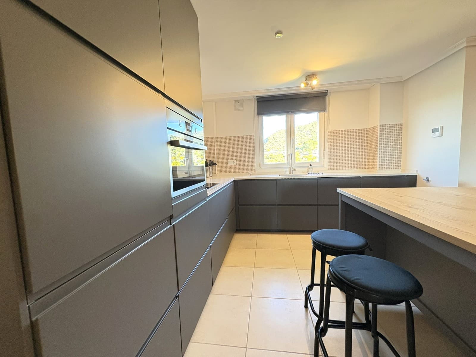 3 bed Middle Floor Apartment in Altaona Golf and Country Village - 11