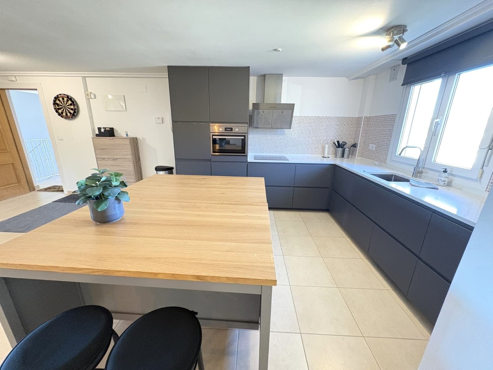3 bed Middle Floor Apartment in Altaona Golf and Country Village - 14