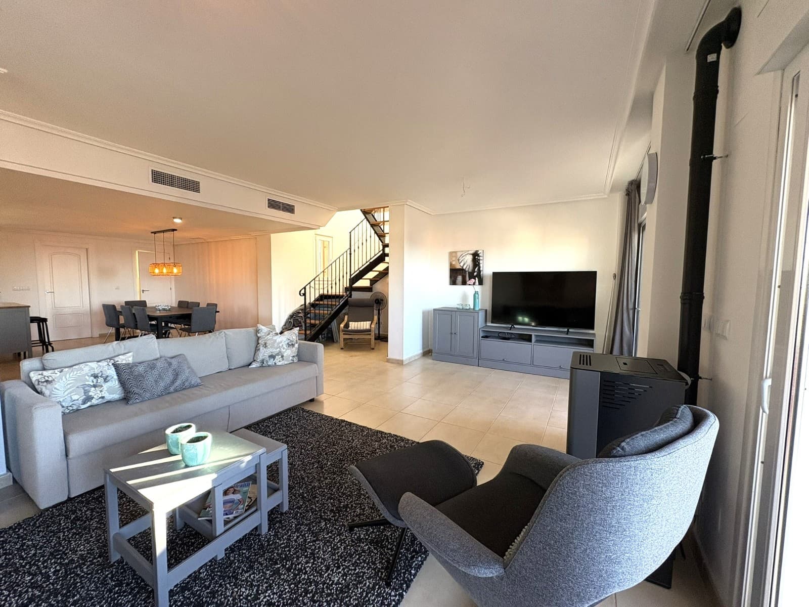 3 bed Middle Floor Apartment in Altaona Golf and Country Village - 7