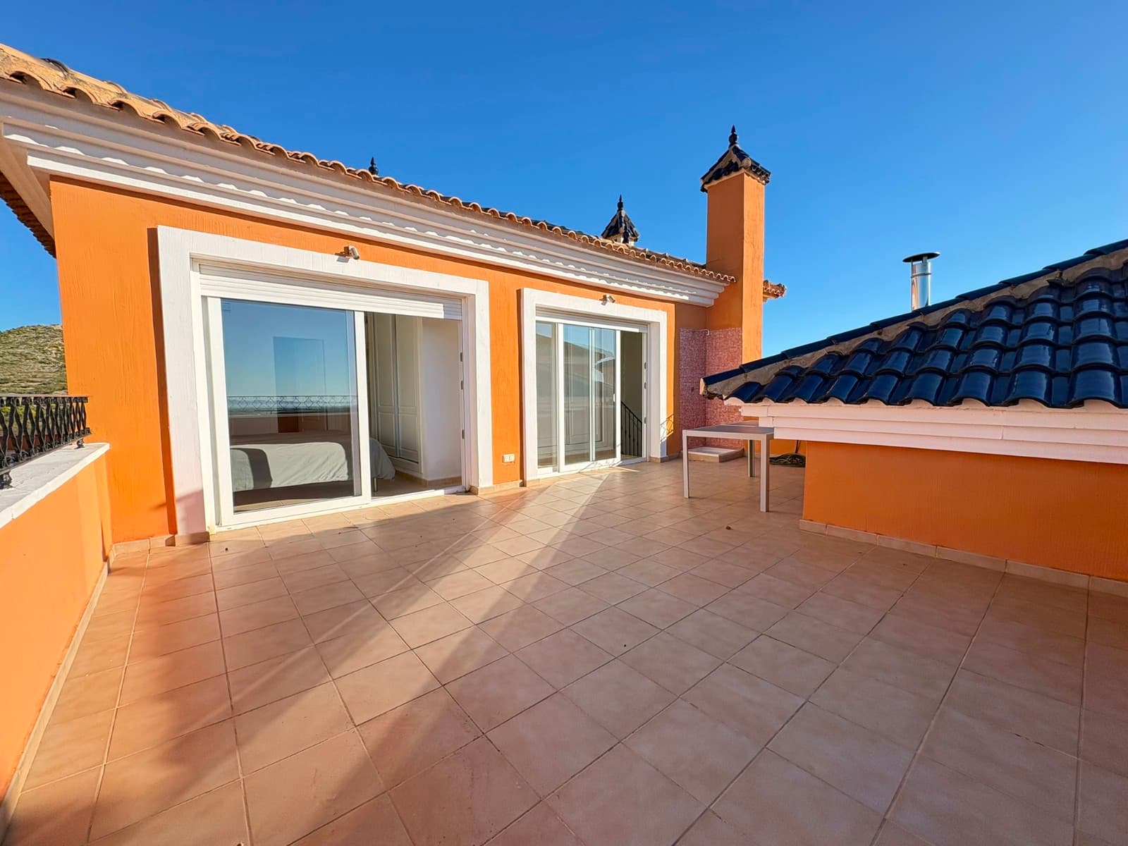 3 bed Middle Floor Apartment in Altaona Golf and Country Village - 29