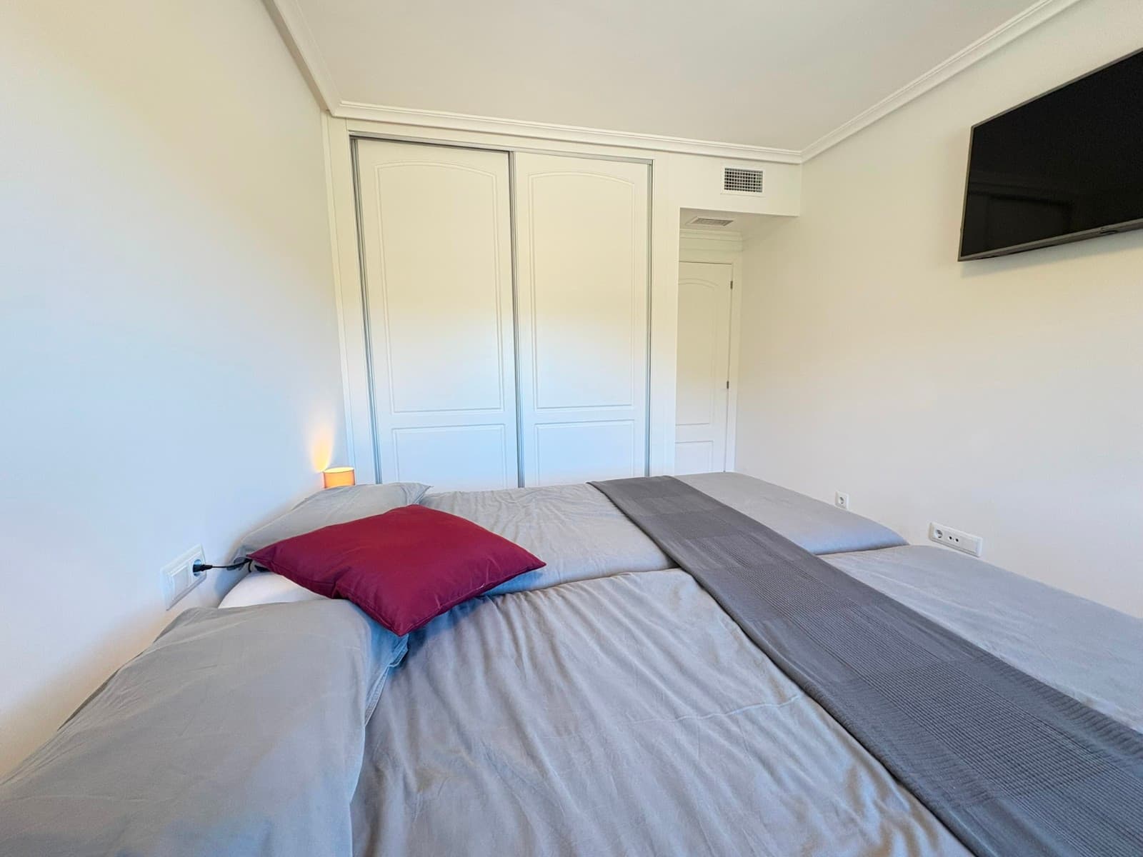 3 bed Middle Floor Apartment in Altaona Golf and Country Village - 27