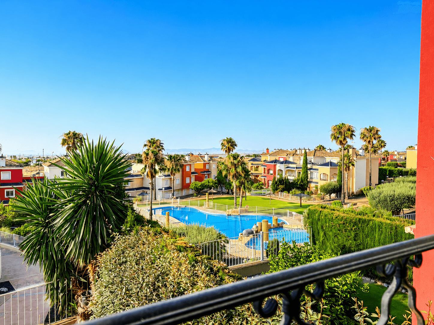 Tussenverdieping Appartement met 2 slaapkamers in Altaona Golf and Country Village - 17