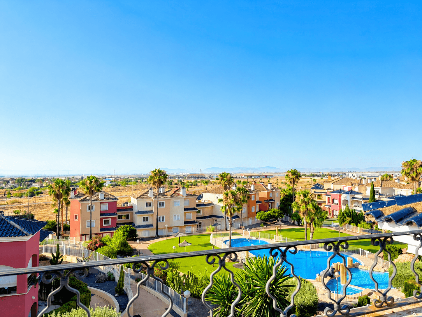 Tussenverdieping Appartement met 2 slaapkamers in Altaona Golf and Country Village - 29