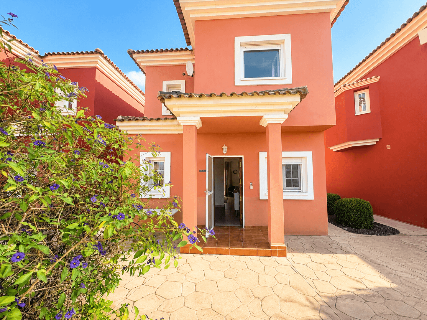 Vrijstaande Villa met 2 slaapkamers in Altaona Golf and Country Village