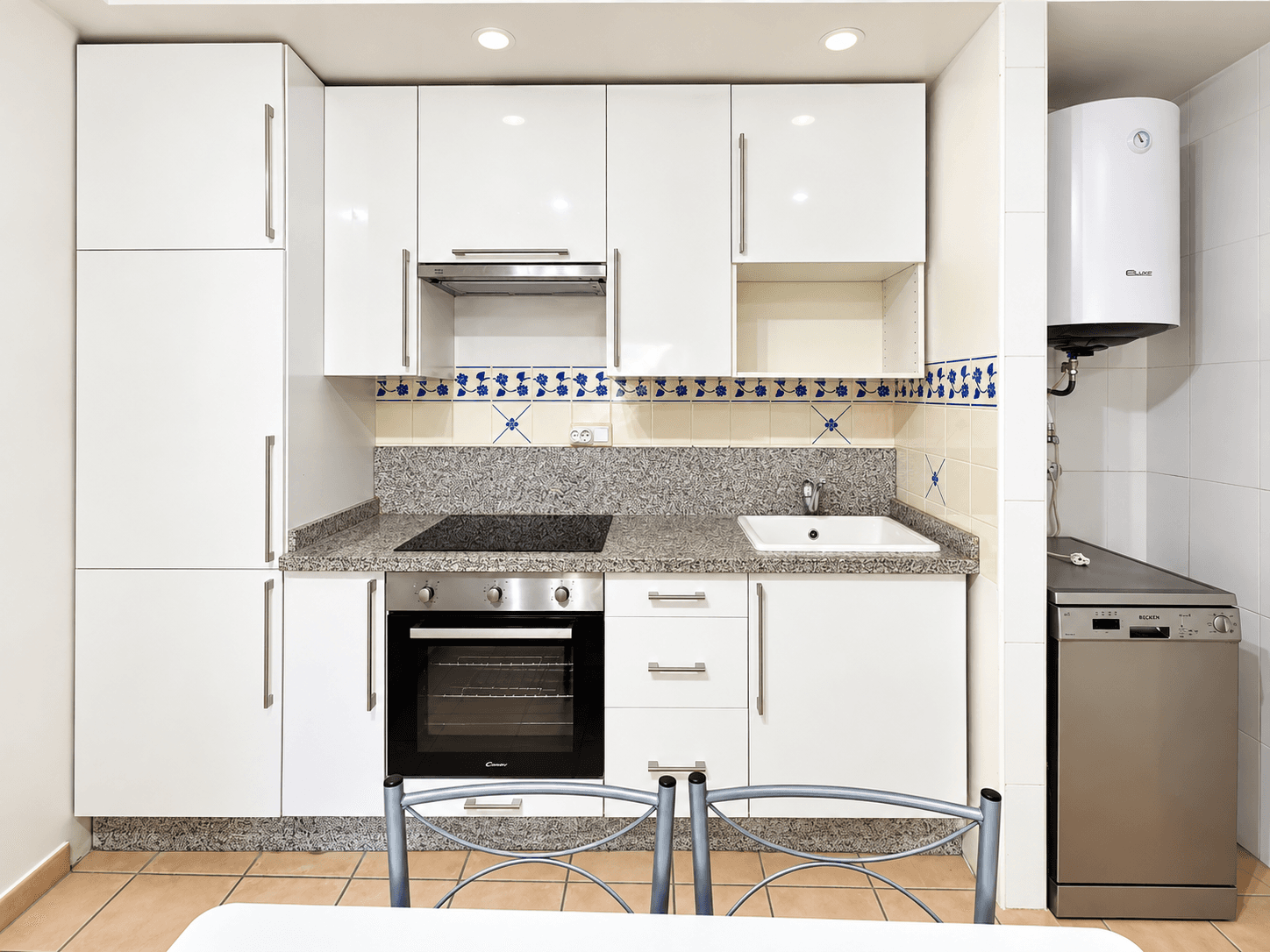 Tussenverdieping Appartement met 2 slaapkamers in Altaona Golf and Country Village - 3