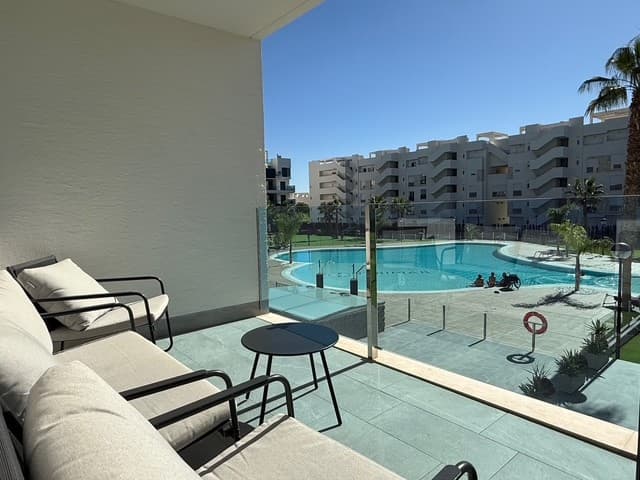 Apartamento Planta Media en Guardamar del Segura - 1