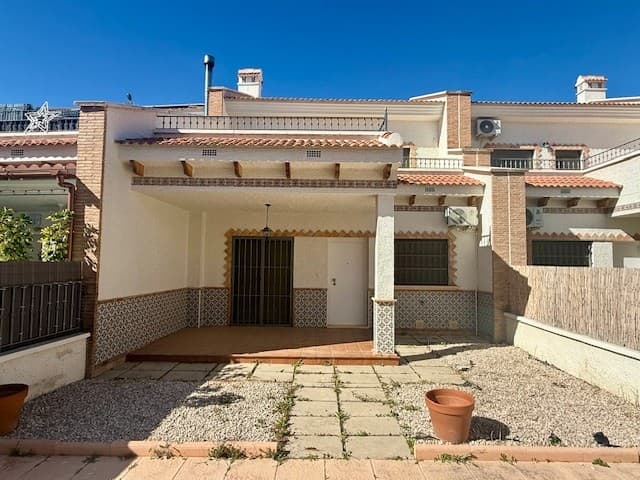 Adosada de 3 dormitorios en San Miguel de Salinas - 3