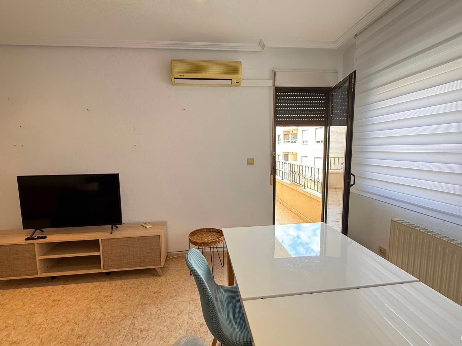 Apartamento Planta Media de 3 dormitorios en San Miguel de Salinas - 10