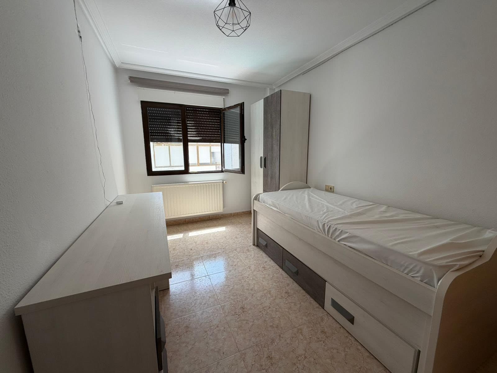 Apartamento Planta Media de 3 dormitorios en San Miguel de Salinas - 24
