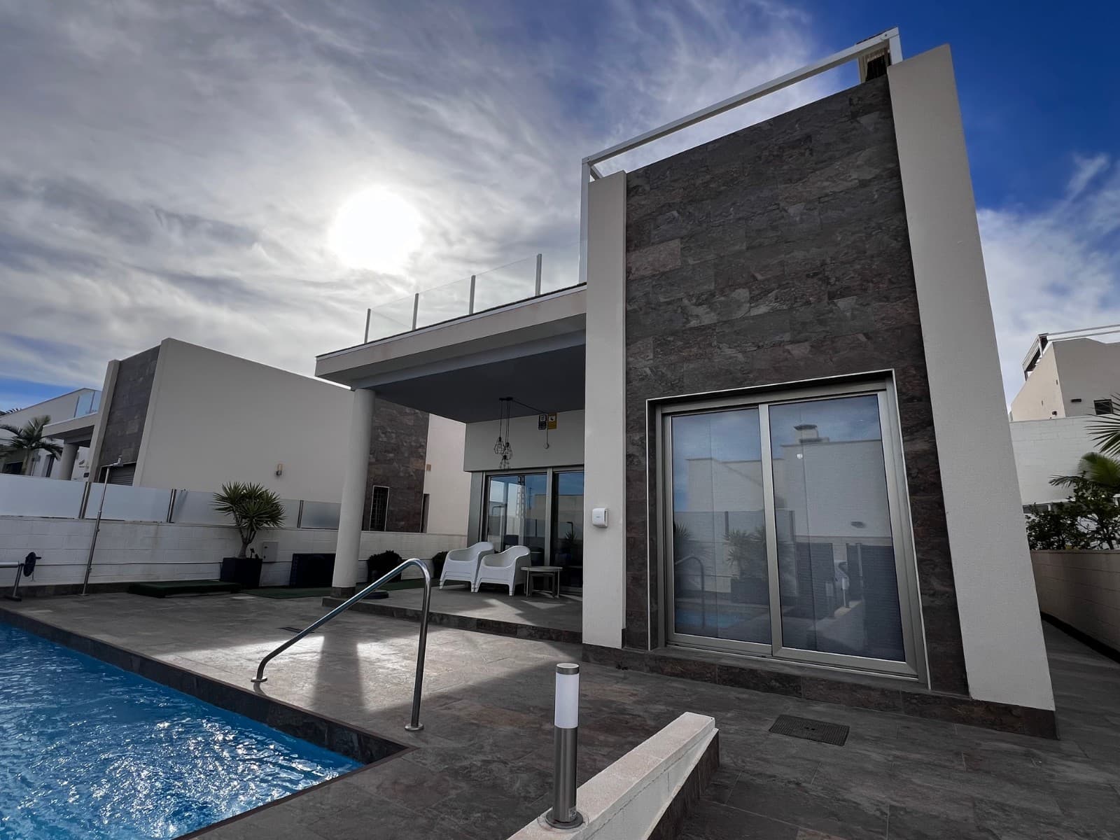 Villa - Chalet de 3 dormitorios en Orihuela Costa - 2