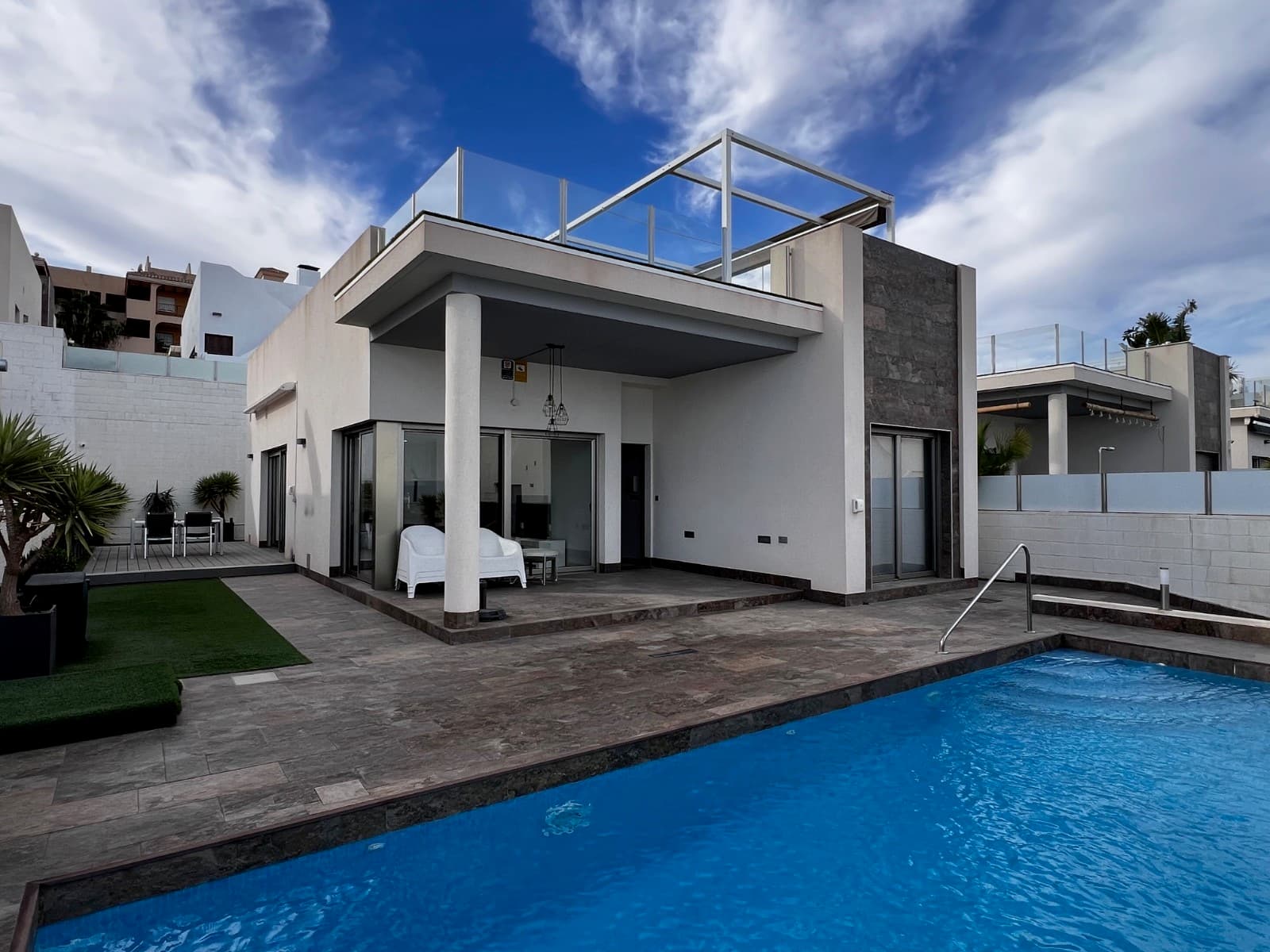 Villa - Chalet de 3 dormitorios en Orihuela Costa - 15