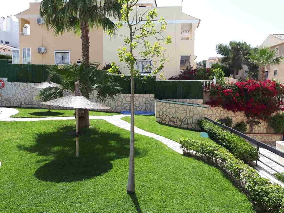 Apartamento Planta Media de 2 dormitorios en Orihuela Costa - 23