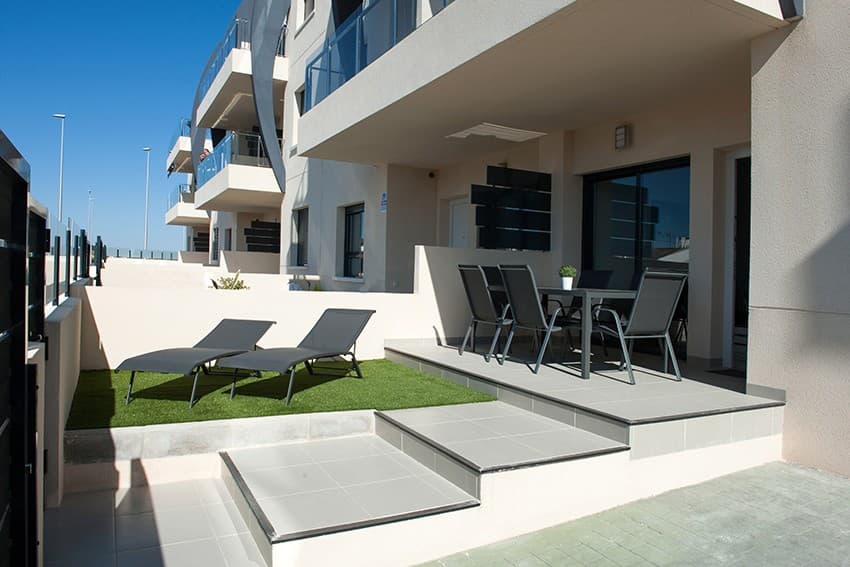Apartamento Planta Media de 2 dormitorios en Pilar de la Horadada - 1
