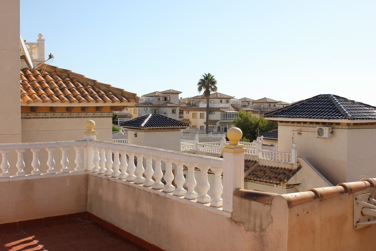 Vrijstaande Villa met 5 slaapkamers in La Zenia - 23