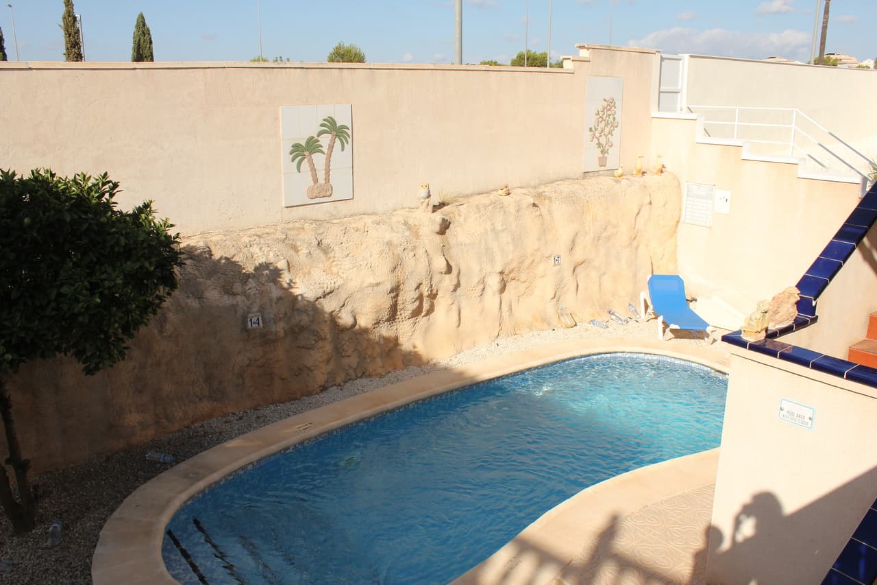 Vrijstaande Villa met 5 slaapkamers in La Zenia - 7