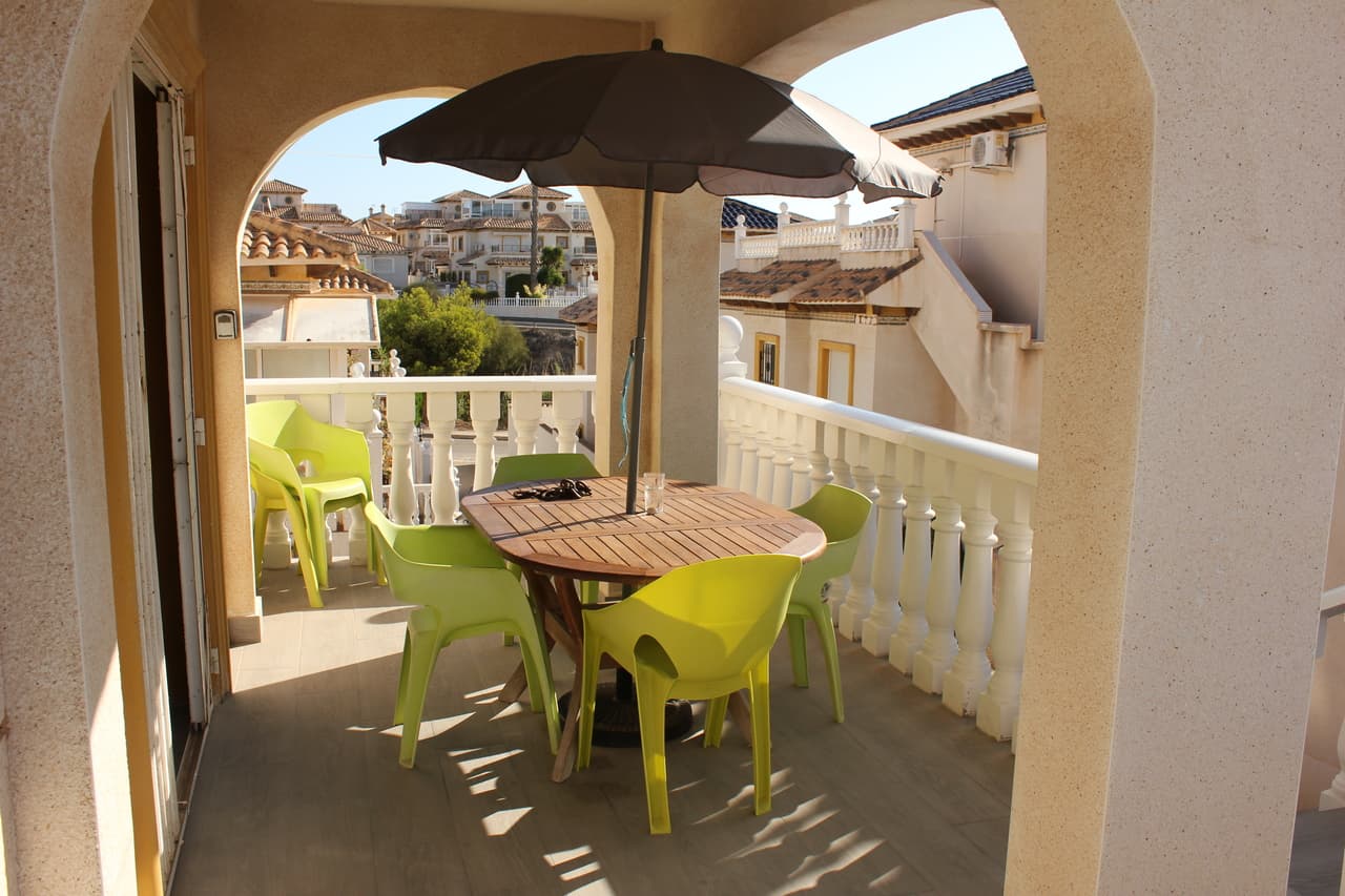 Vrijstaande Villa met 5 slaapkamers in La Zenia - 9