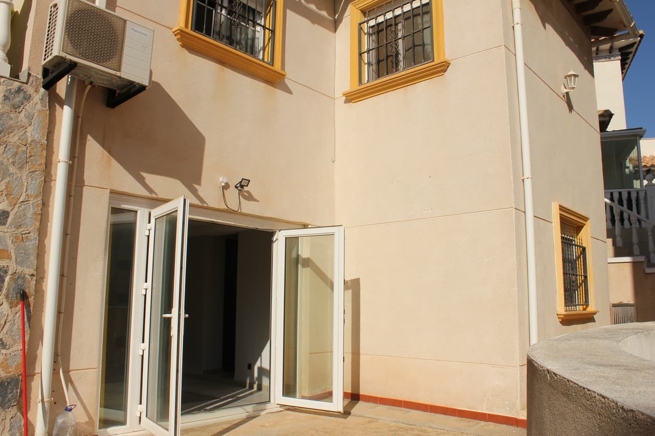 Vrijstaande Villa met 5 slaapkamers in La Zenia - 5