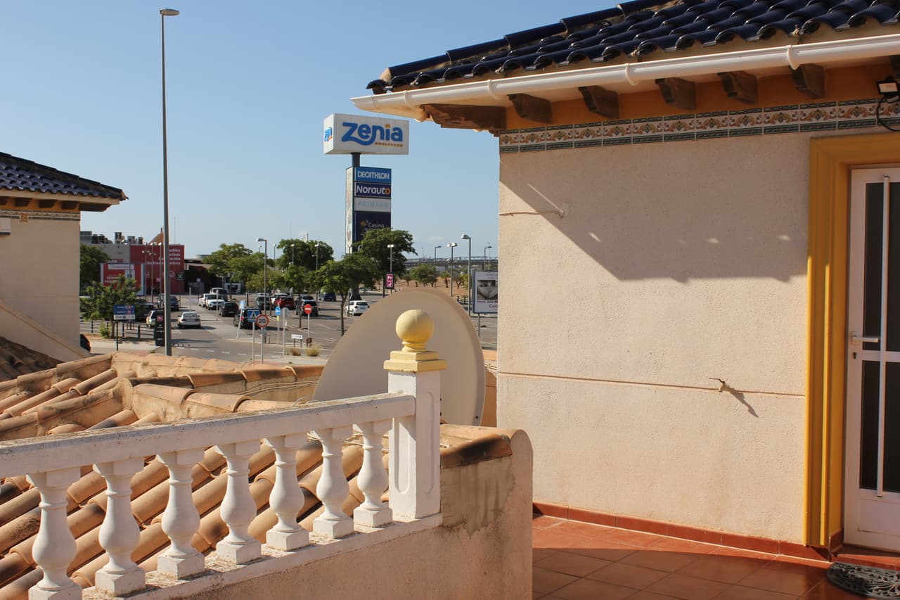 Vrijstaande Villa met 5 slaapkamers in La Zenia - 25