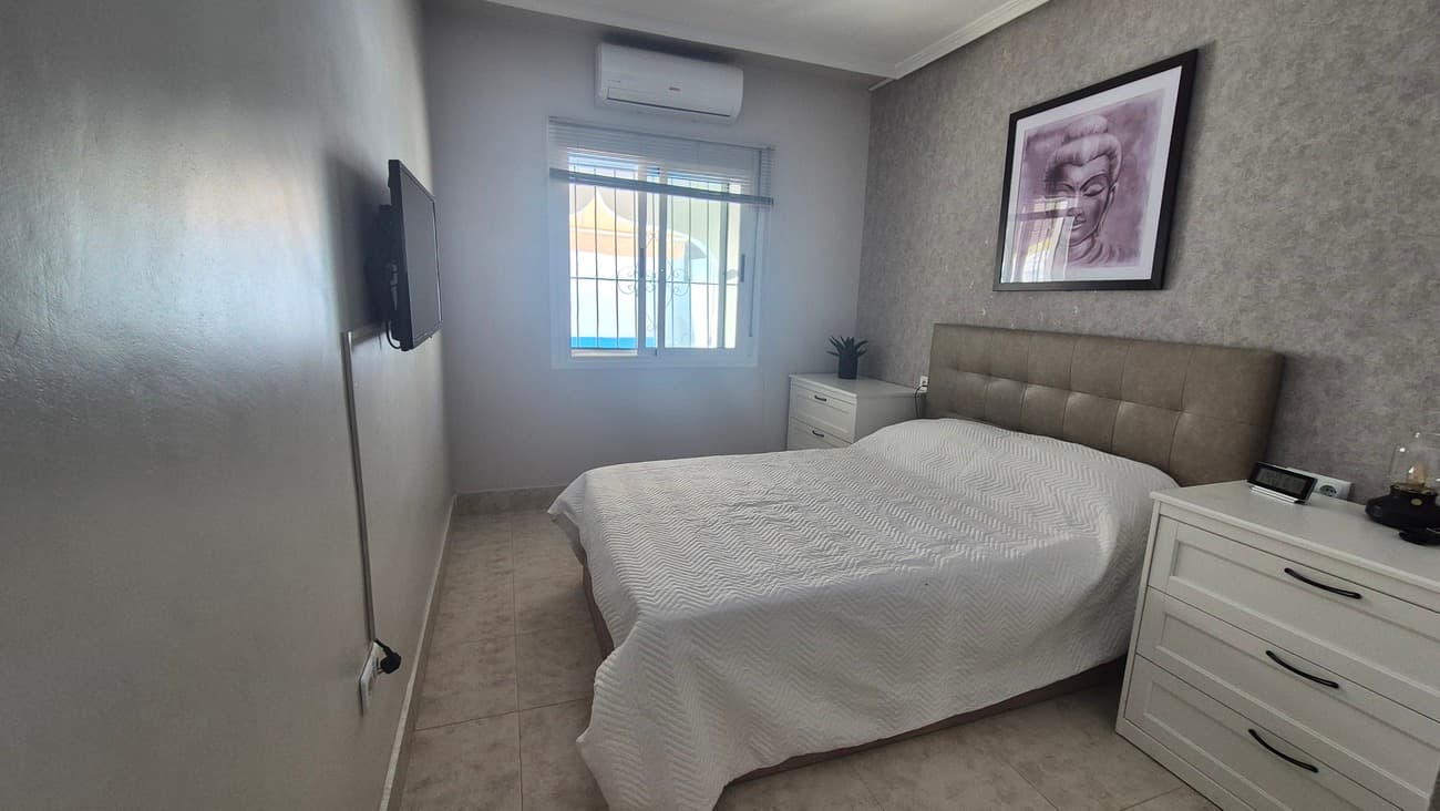 Semi-Vrijstaande Villa met 2 slaapkamers in San Miguel de Salinas - 17