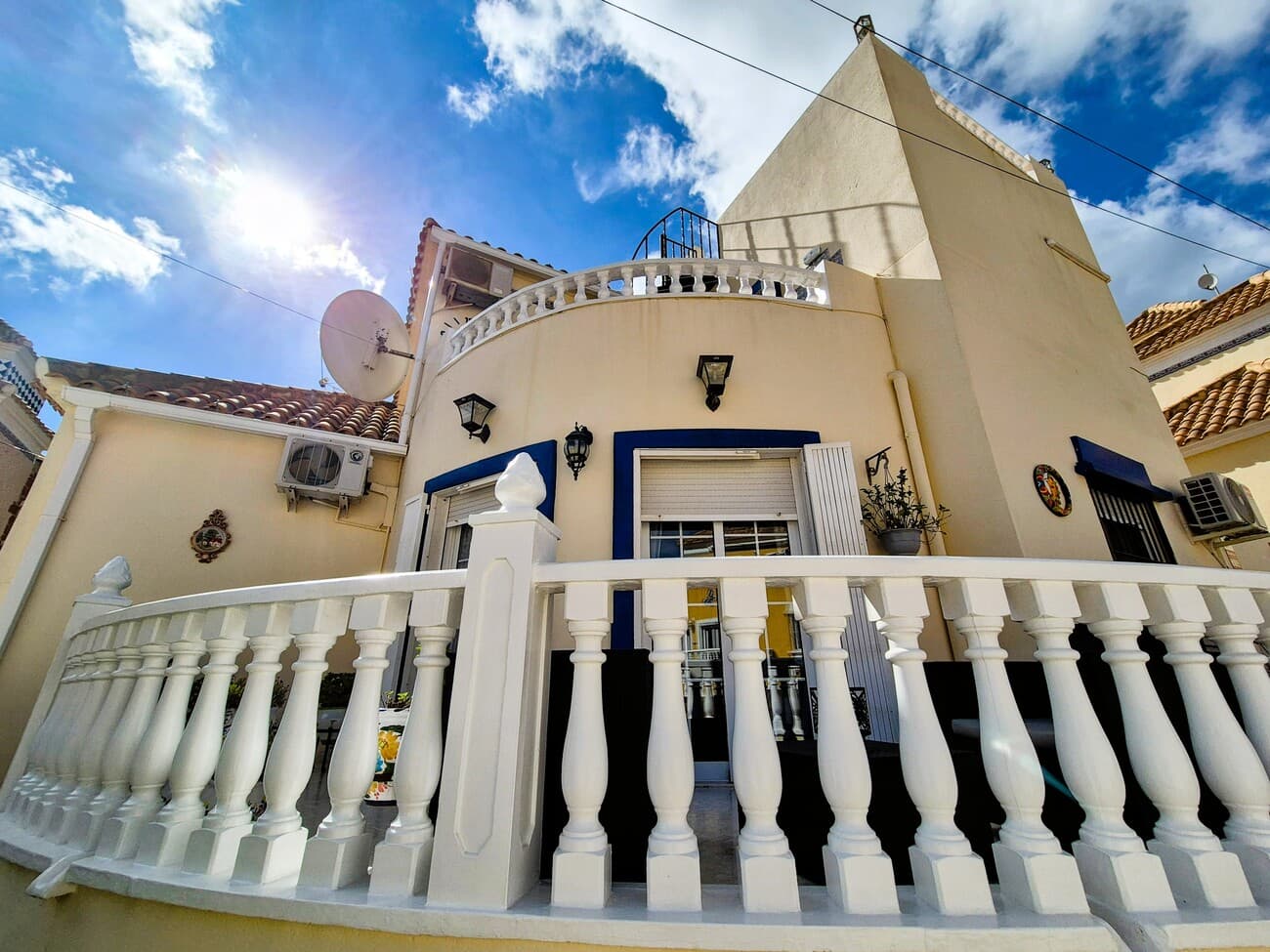 Villa - Chalet de 3 dormitorios en Villamartin - 3
