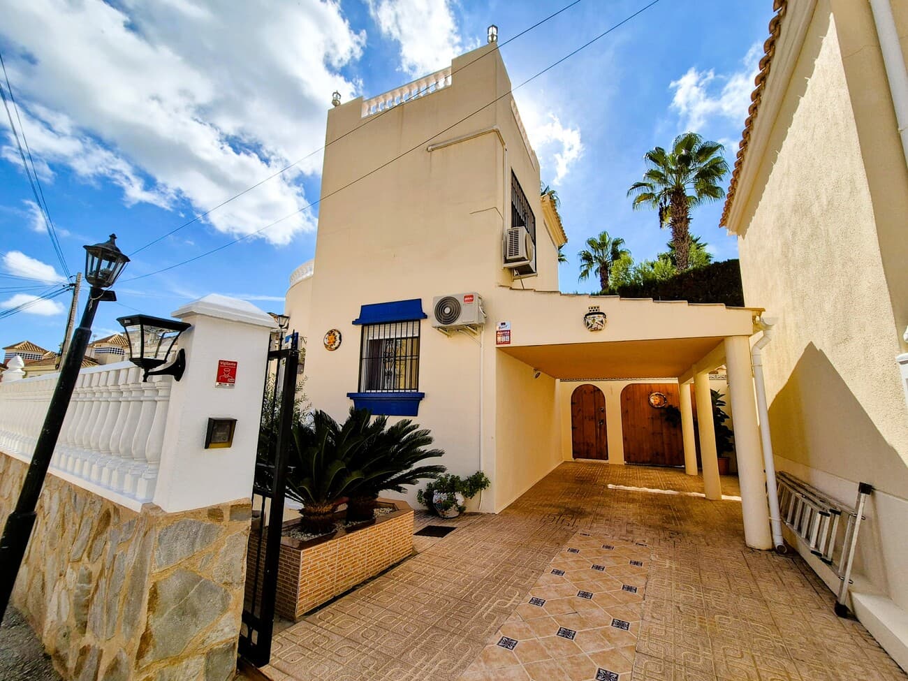 Villa - Chalet de 3 dormitorios en Villamartin - 4