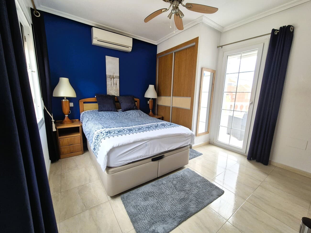 Villa - Chalet de 3 dormitorios en Villamartin - 29