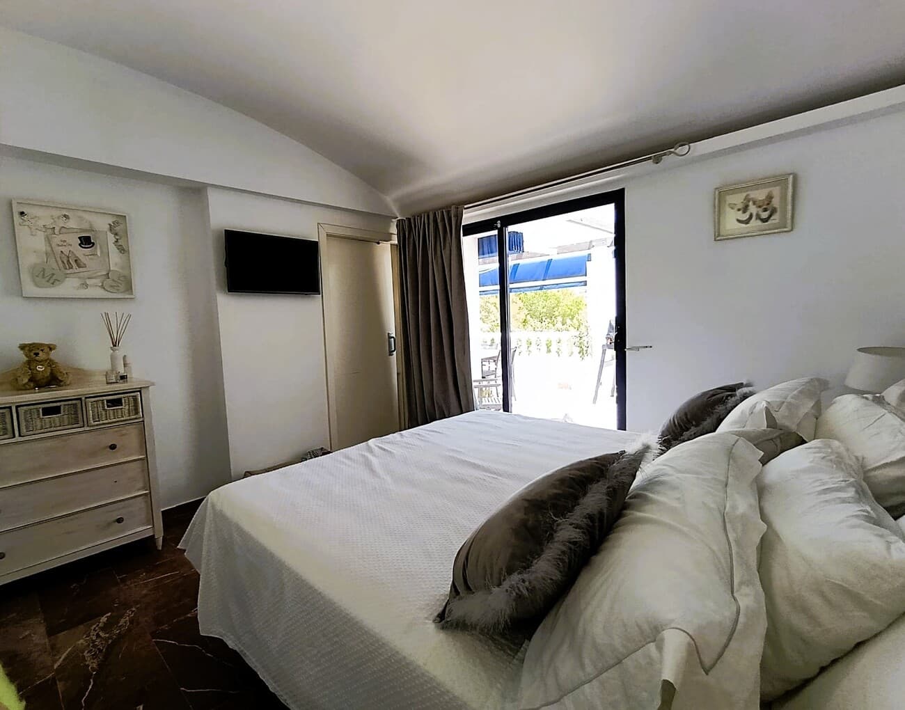 3 bed Middle Floor Apartment in Las Ramblas Golf - 43