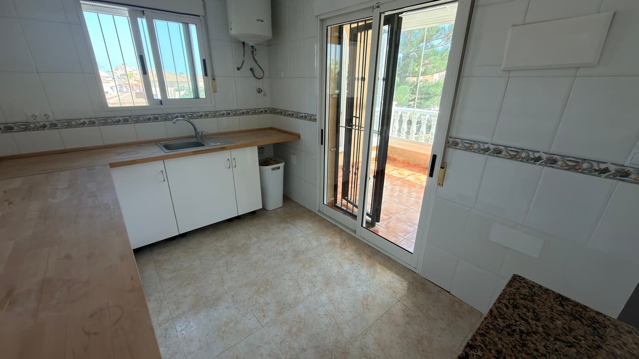 Vrijstaande Villa met 3 slaapkamers in Orihuela Costa - 19