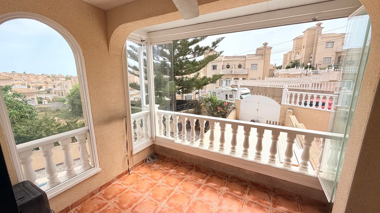Vrijstaande Villa met 3 slaapkamers in Orihuela Costa - 21