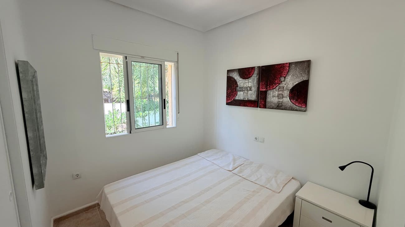 Vrijstaande Villa met 3 slaapkamers in Orihuela Costa - 24