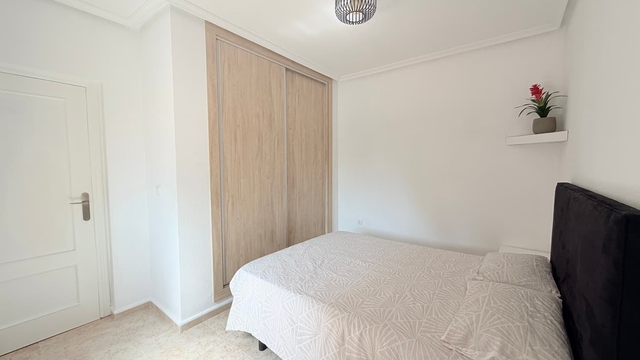 Vrijstaande Villa met 3 slaapkamers in Orihuela Costa - 35