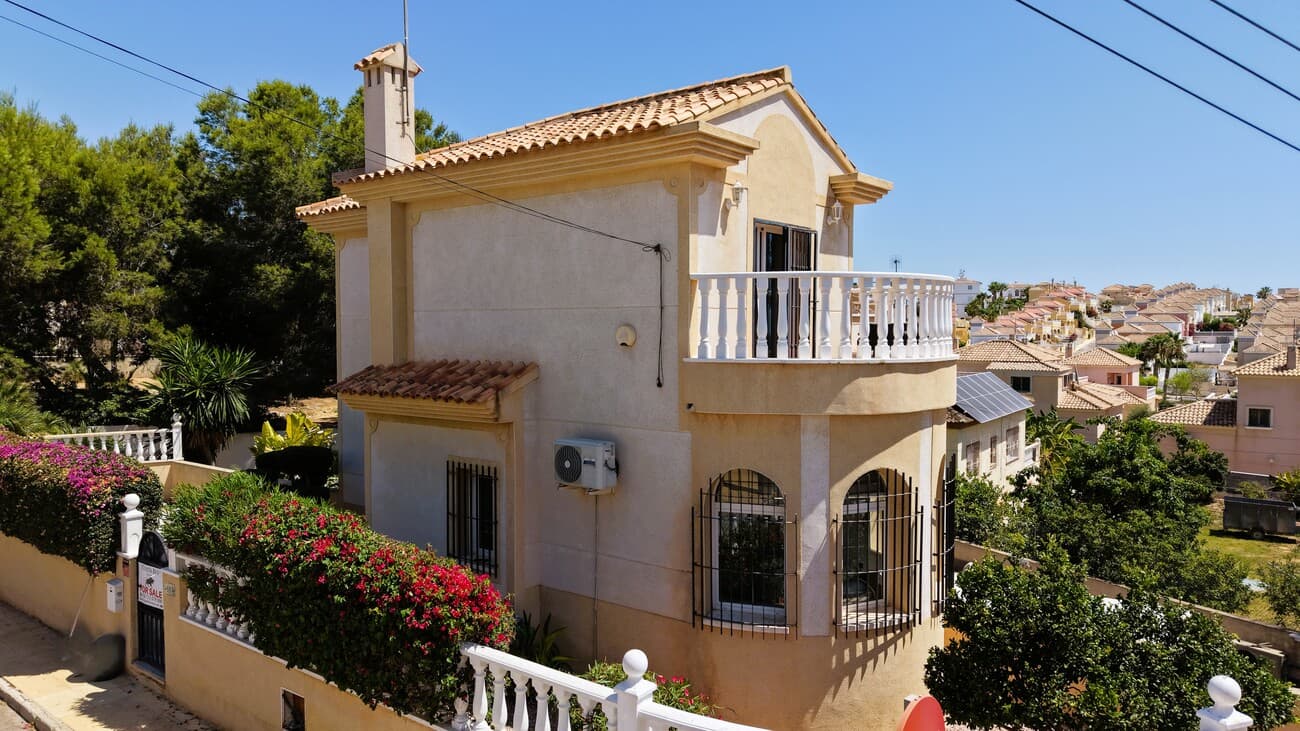 Vrijstaande Villa met 3 slaapkamers in Orihuela Costa - 6