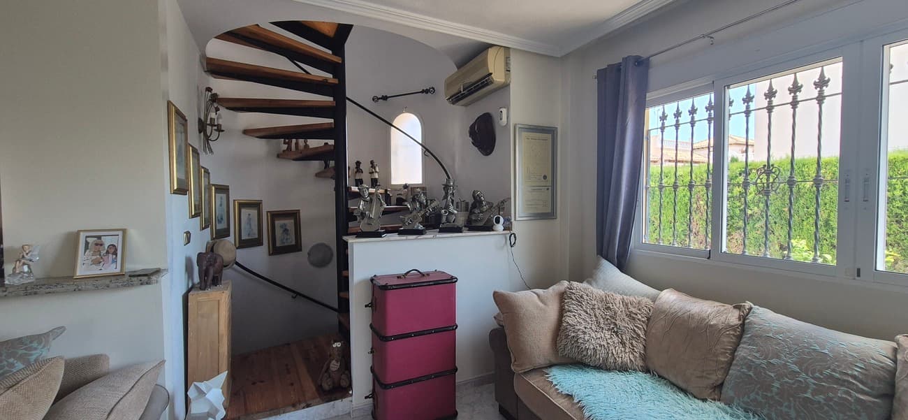 Villa - Chalet de 4 dormitorios en Orihuela Costa - 24