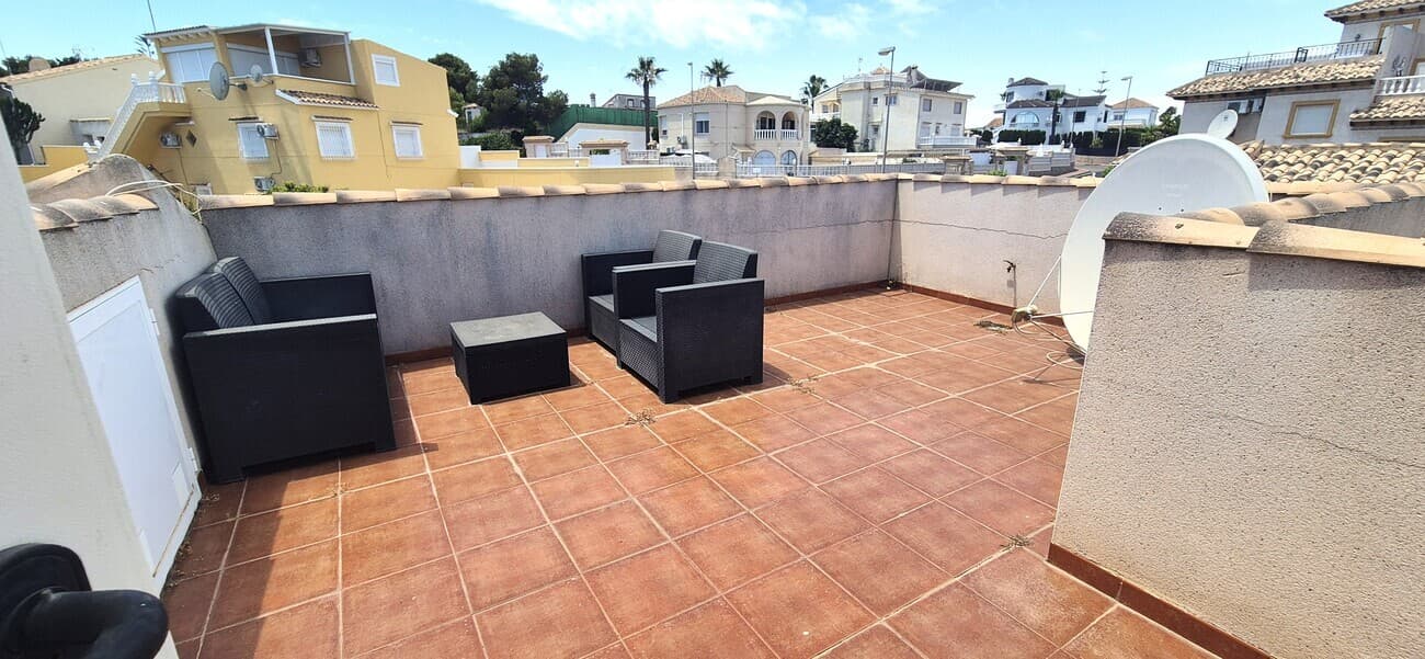 Villa - Chalet de 4 dormitorios en Orihuela Costa - 34