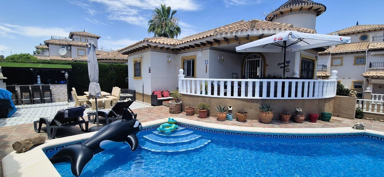 Villa - Chalet de 4 dormitorios en Orihuela Costa - 36