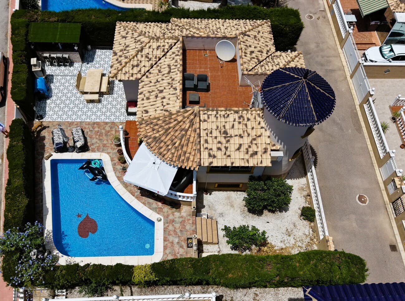 Villa - Chalet de 4 dormitorios en Orihuela Costa - 1