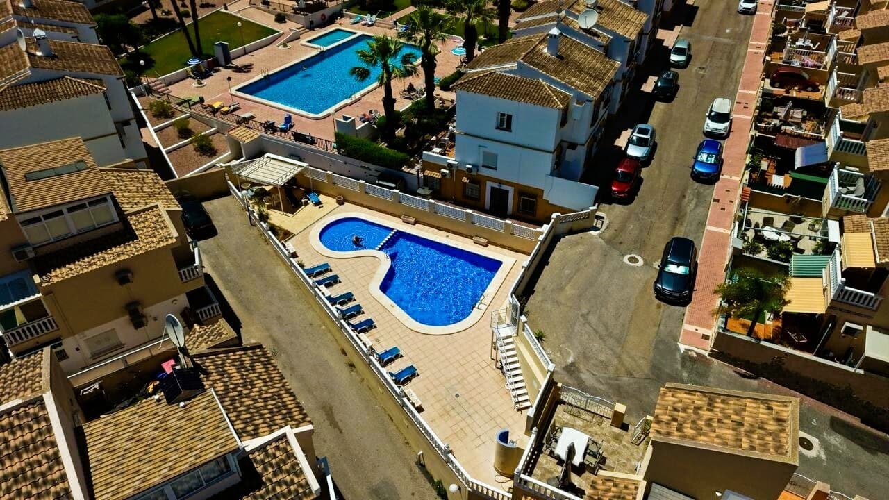 3 bed Detached Villa in Orihuela Costa - 2