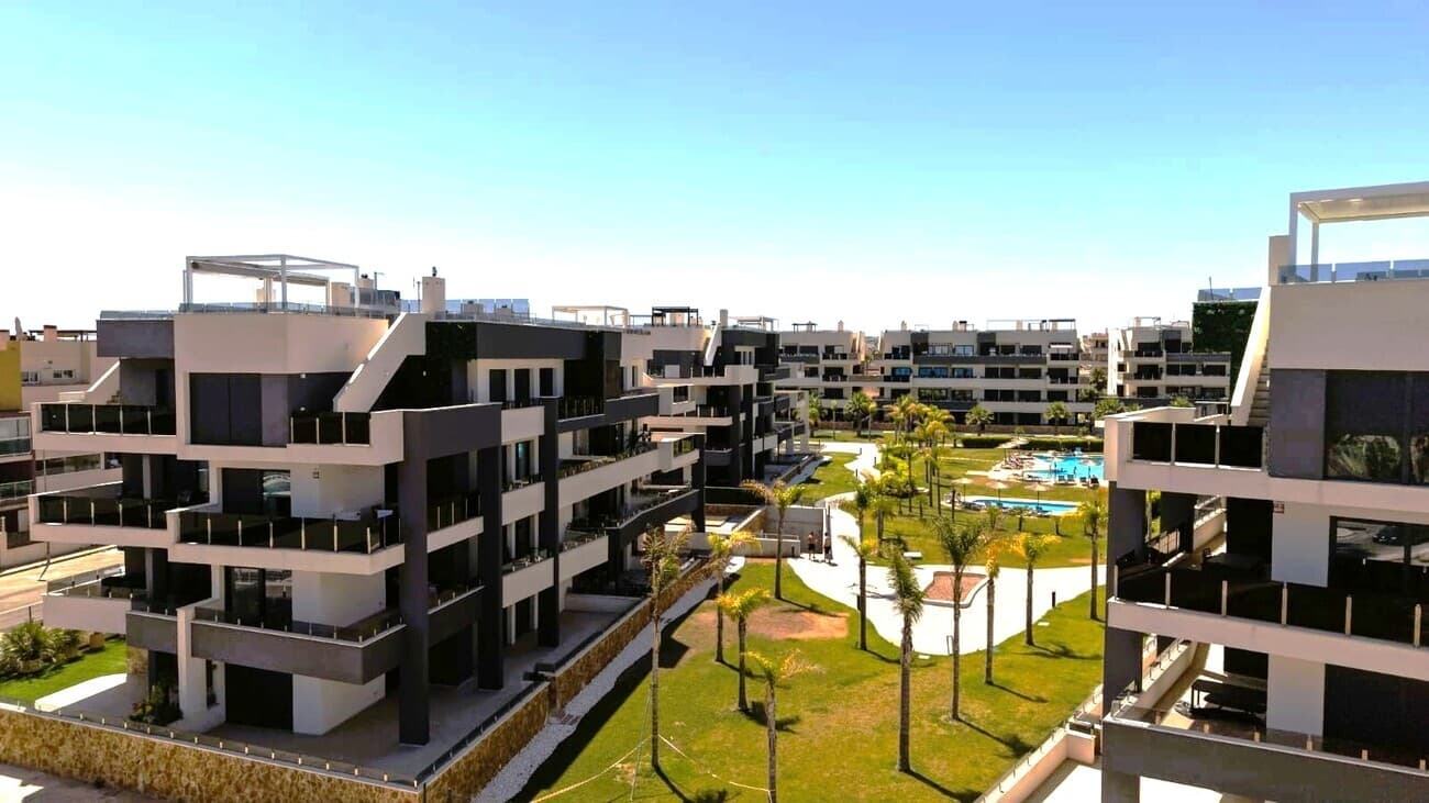 Tussenverdieping Appartement met 3 slaapkamers in Orihuela Costa - 1