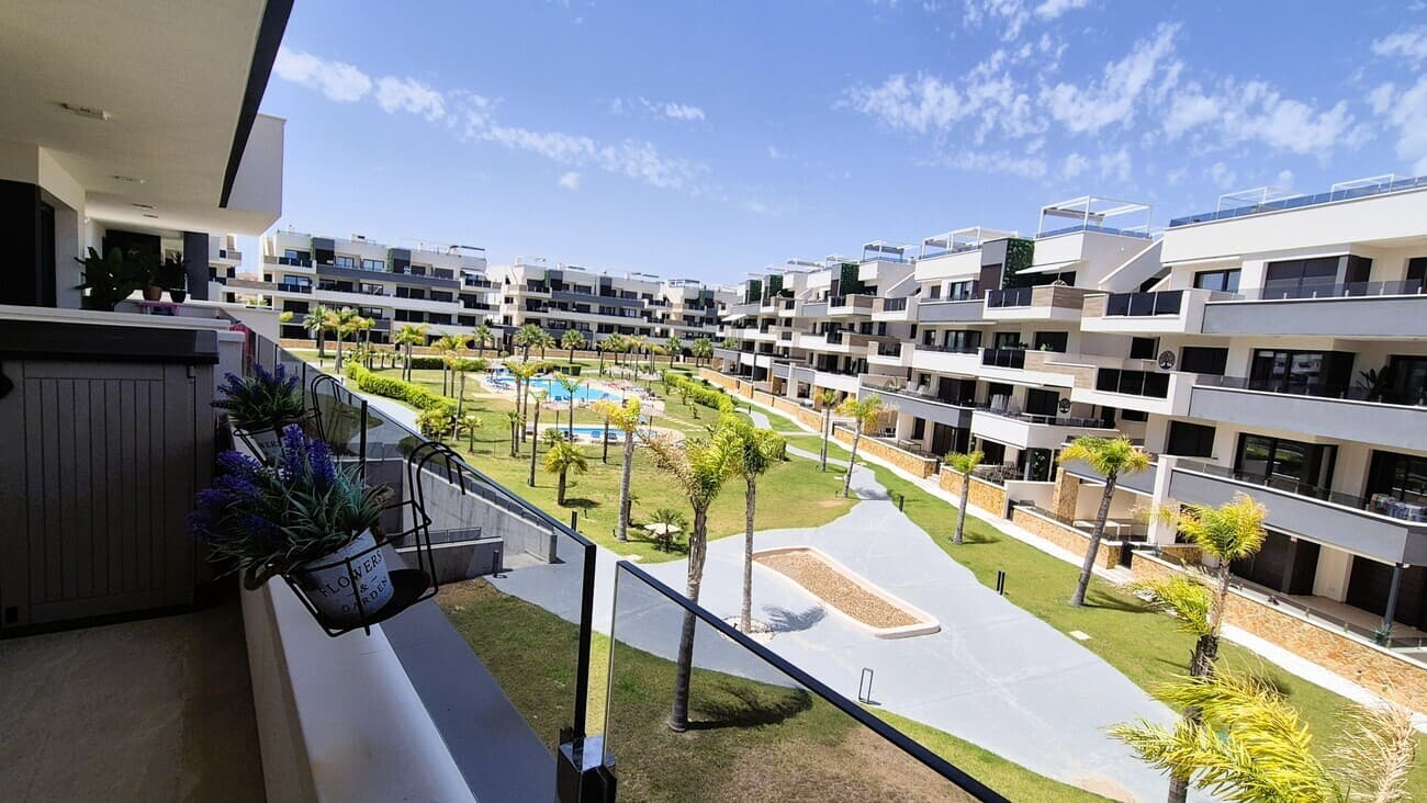 Tussenverdieping Appartement met 3 slaapkamers in Orihuela Costa - 25