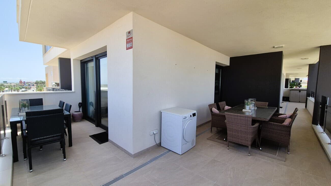 Tussenverdieping Appartement met 3 slaapkamers in Orihuela Costa - 33